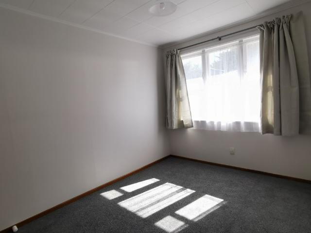 FIRST WEEK RENT FREE