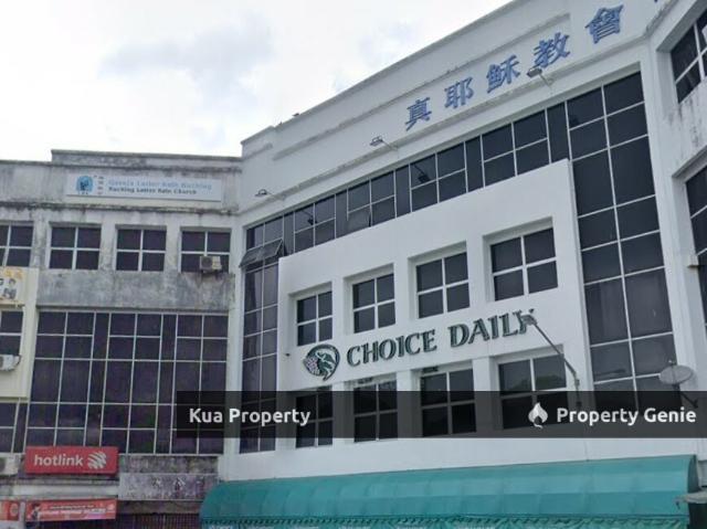 First and Second Floor Intermediate Shoplot / Office For Rent! Located at Stutong