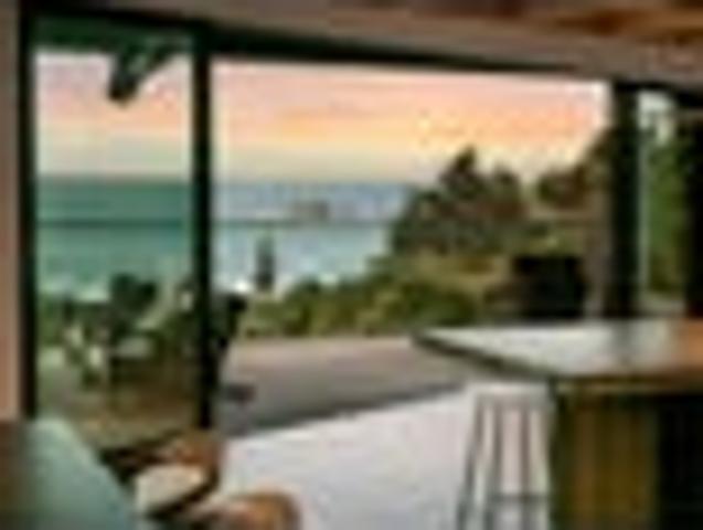 First Class Ticket Palm Beach, Waiheke Island