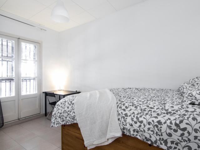 First class double bedroom near Universitat Pompeu Fabra