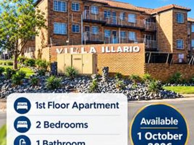 first floor 2 bedroom apartment to r.
