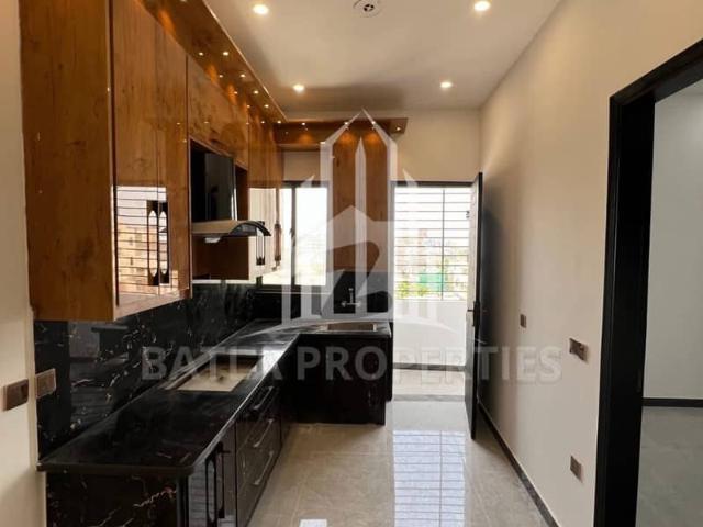 First floor two bed dd flat available in kaechs for sale