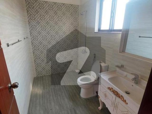First floor, unfurnished with lawn & parkings gulberg greens block c