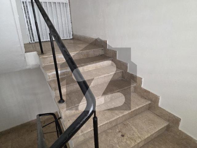 First floor apartment phase v tauheed commercial area