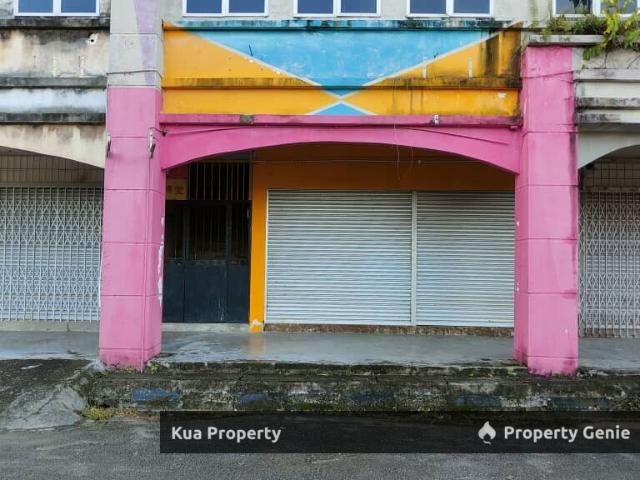 First Floor Intermediate Shoplot For Rent! Located at Moyan