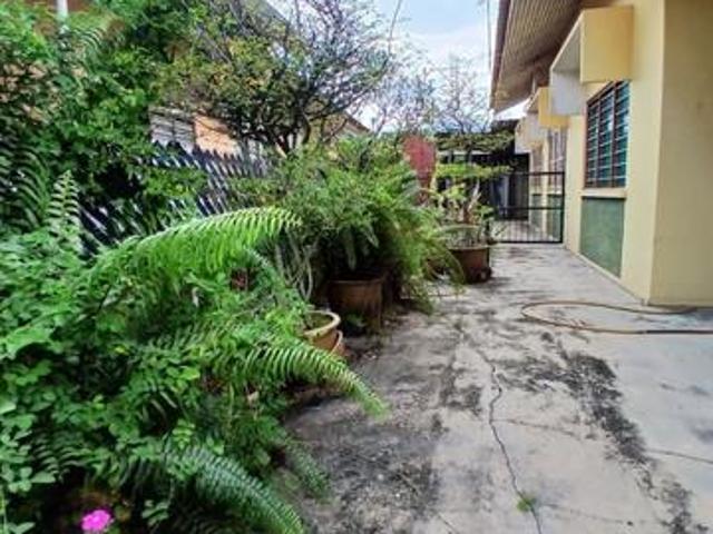First Garden 1 Storey Bungalow 40 X 85 3R2B Dry Wet Kitchen