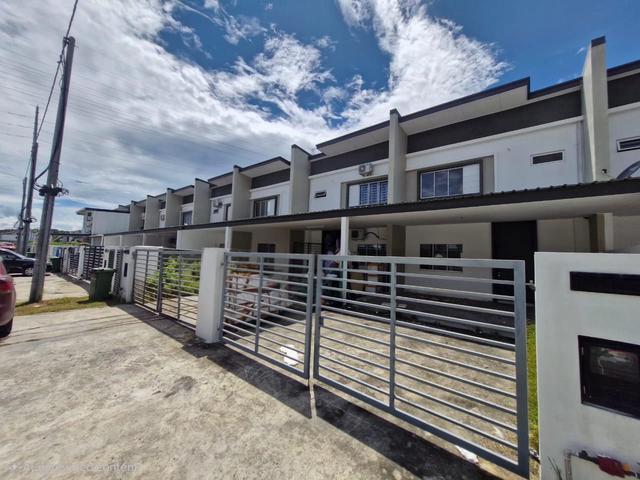 First Home Brand New House Menggatal Spacious 31 Bedrooms