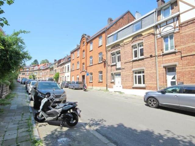 First occupation apartment! Excellent location and first occ