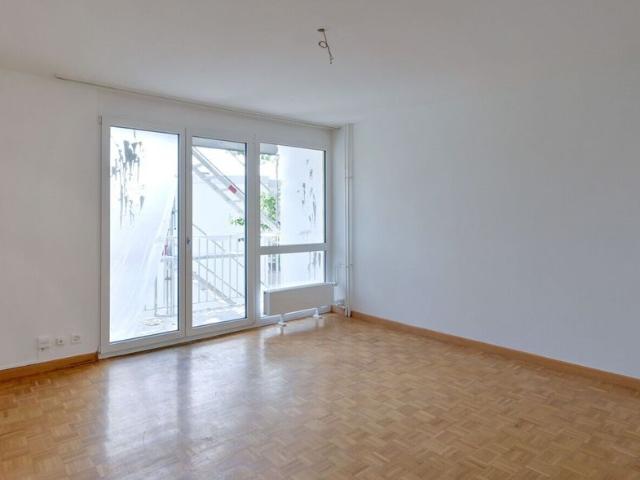 First rental after partial renovation – your new apartment in the heart of Basel