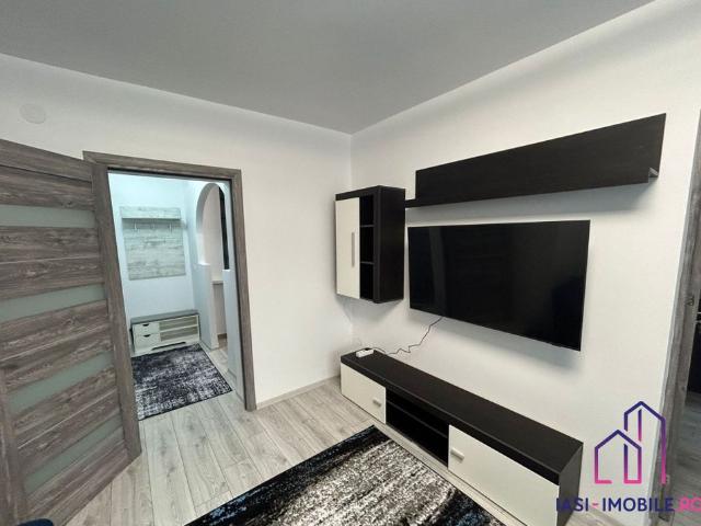 First renting apartment 2 rooms sing/pacurari