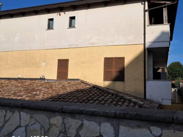 Fittasi monolocale a Napoli, Chiaiano