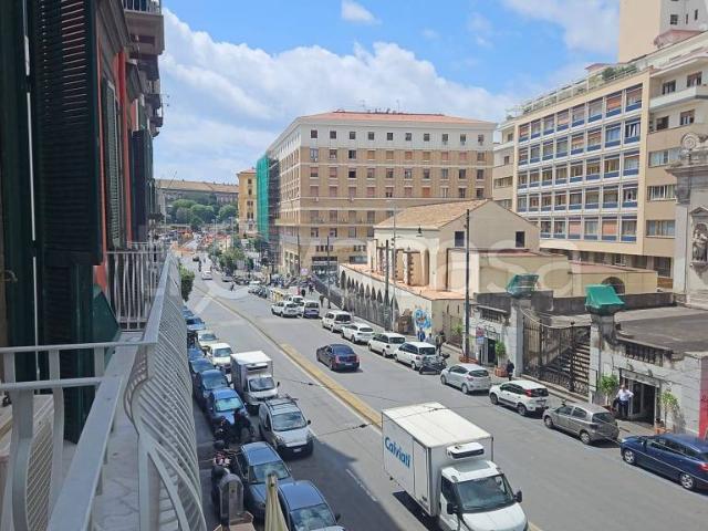 Fittasi appartamento a Napoli via Medina, 13, Porto Municipio