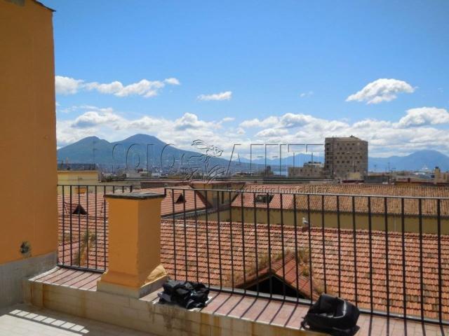 Fittasi appartamento a Napoli, Centro Storico