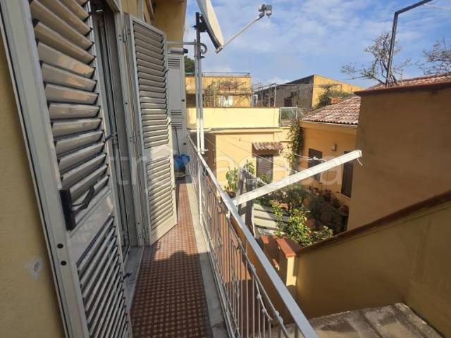 Fittasi bilocale a Salerno via Benedetto Croce, Centro Storico Teatro Verdi