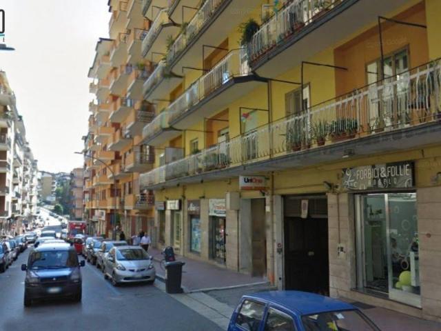 Fittasi bilocale ad Avellino via Piave, 180