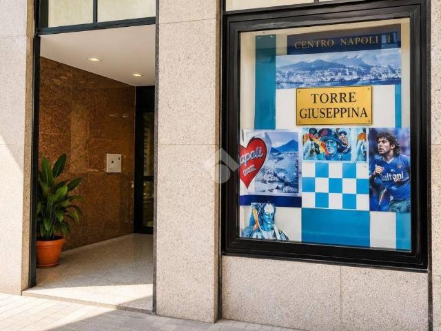 Fittasi trilocale a Napoli, Centro Direzionale
