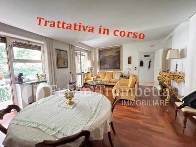 Fittasi trilocale a Napoli, Posillipo