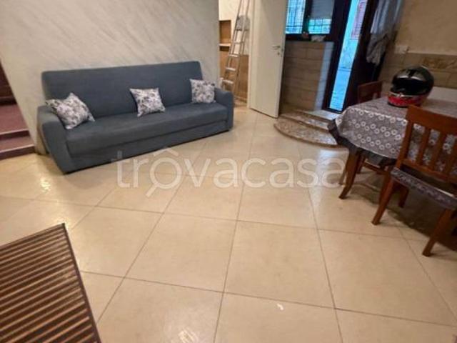 Fittasi trilocale a Napoli, San Giovanni a Teduccio