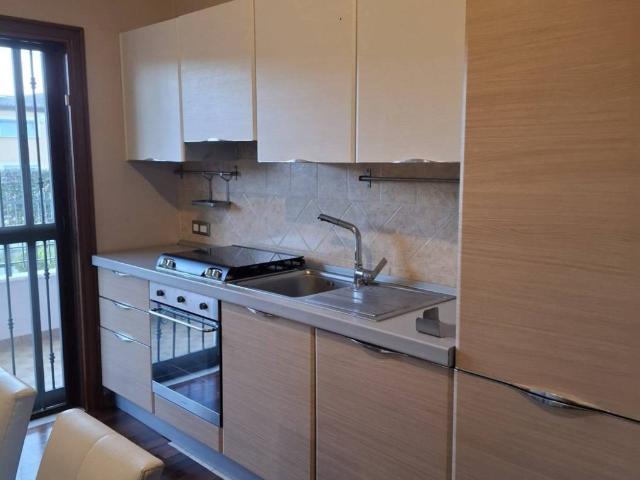 Fittasi trilocale a Caserta via dei Tessitori, San Leucio Briano