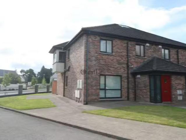Fitzherbert Wood, Slane Road, Navan, Co. Meath is for rent