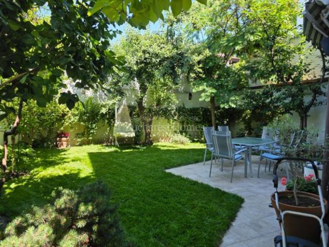 Five Bedroom House with Warm Charm Domenii Lycee Francais