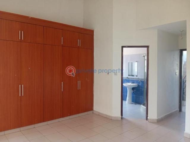 Five Bedroom Mansionate For Sale In Roysambu, Nairobi 0310m