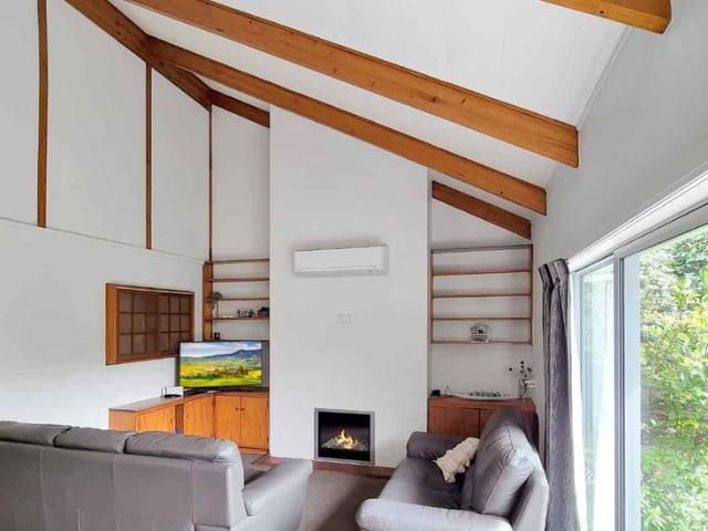 Five Bedroom Two Bathroom Property In Ilam