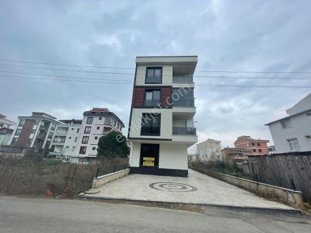 Fiyat Düştü Acil Satılık Cumhuriyet Mahallesinde 2+1 Daire