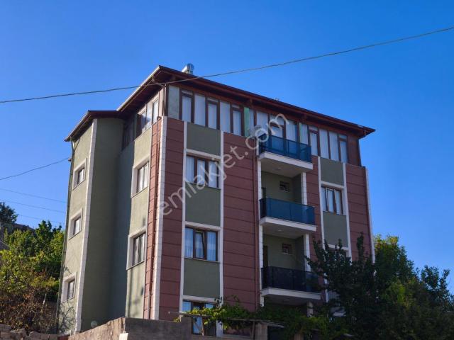Fiyatı Düştü,şehrin Ortasında 4 Katlı 860 M2 Arsa İçinde