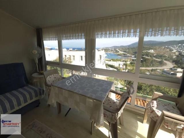 Foça Çanak Sitesinde Satılık 1+1 Daire