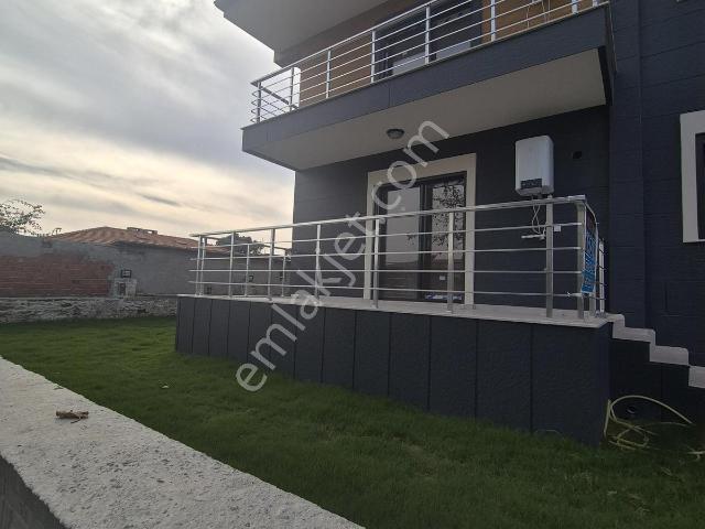 Foça Bağarasında Kiralık Sıfır 2+1 Daire