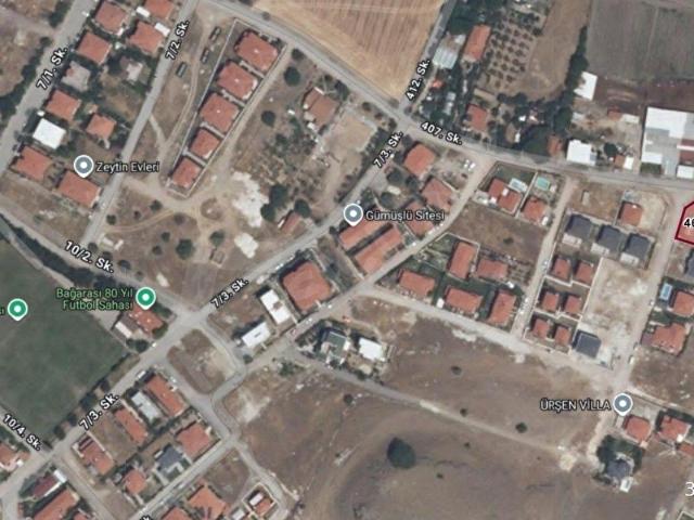 Foça Bağarasında villa imarlı köşe parsel