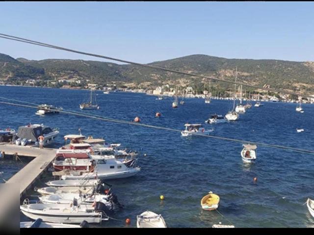 FOÇA DEMETER EMLAKTAN SATILIK DENİZE SIFIR DAİRE