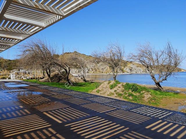 Foça Fotaş Tatil Sitesinde 2+1_doğa Manzaralı_özel Plajlı Yazlık