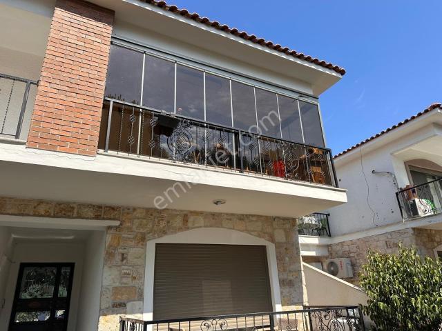 Foça Hacıveli Mah. Kiralık 2+1 Kapalı Mutfak Daire