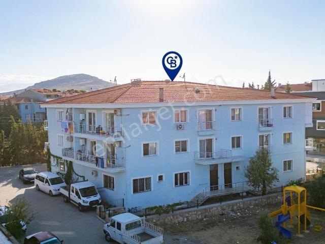 Foça Hacıveli Mah. Satılık Merkezi Konum 2+1 Daire