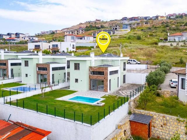 Foçaköy De Satılık Villa