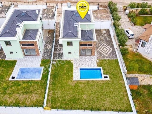 Foçaköy De Satılık Villa