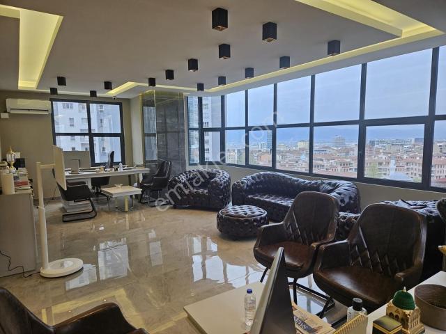 Fomara Tuğtaş Plaza'da Sıfır Eşyalı Kiralık Ofis