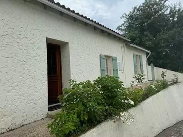 Fontcouverte 17100 Achat / Vente maison 5 pièces t5 terrasse
