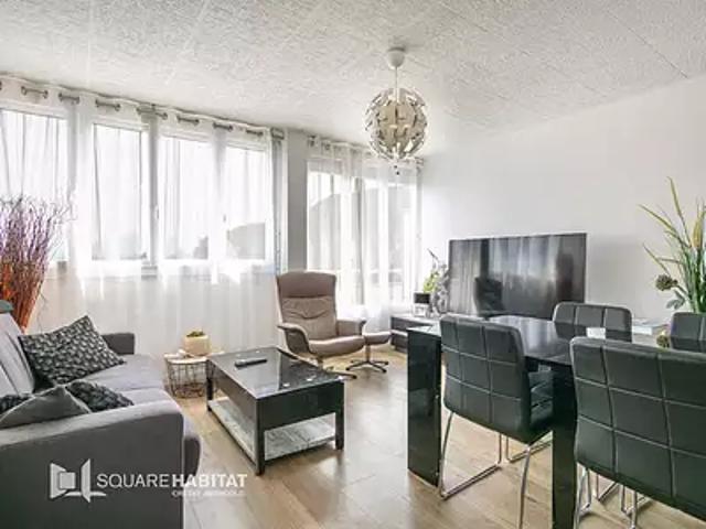 Fontaine 38600 Achat / Vente appartement 4 pièces t4 au dernier étage cave
