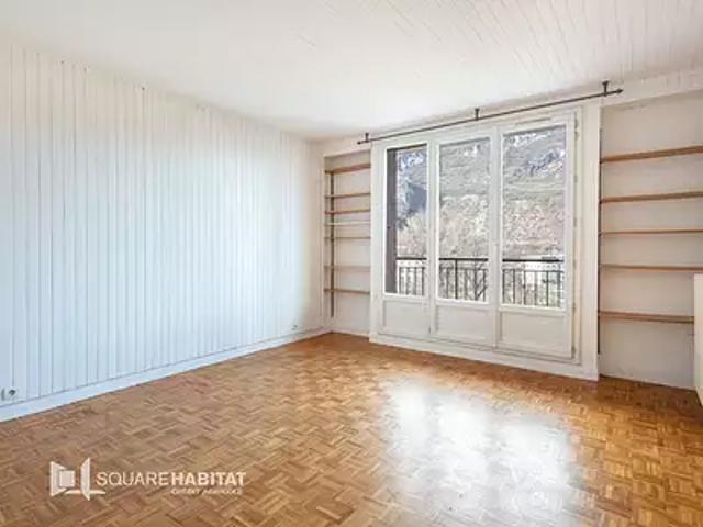 Fontaine 38600 Achat / Vente appartement 3 pièces t3 cave parking