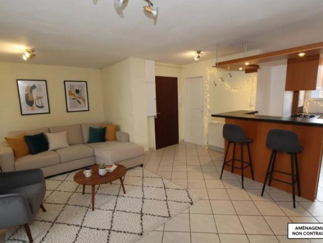 Fontaine T3 de 57m² traversant