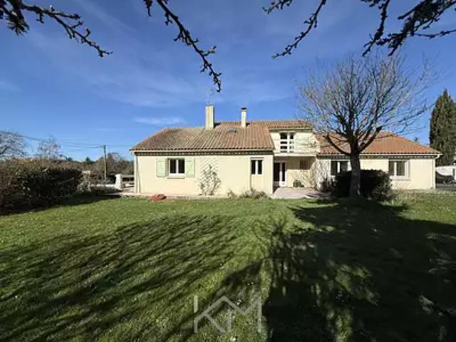 Fontaine le Comte 86240 Achat / Vente maison 7 pièces t7