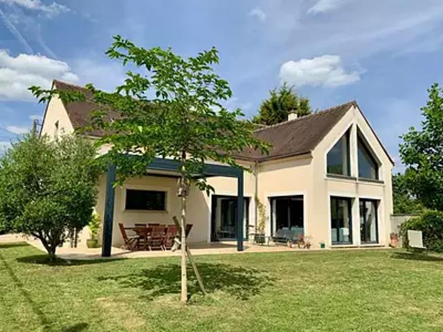Fontaine le Port 77590 Achat / Vente maison 8 pièces t8 jardin terrasse