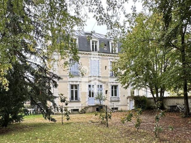 FONTAINEBLEAU / AVON PROPRIETE de QUALITE ARCHITECTURALE 449