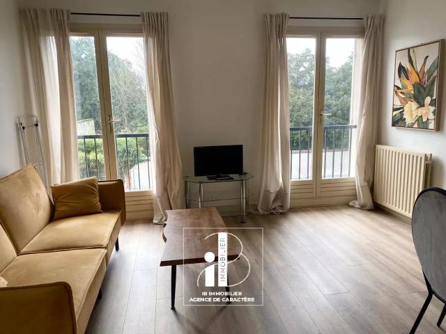 FONTAINEBLEAU T2 43 M² PROCHE CENTRE VILLE MEUBLE PLACE