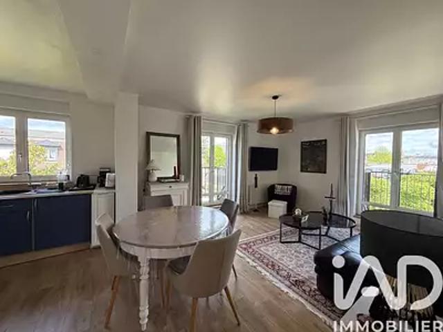 Fontainebleau 77300 Achat / Vente appartement 2 pièces t2 au dernier étage parking