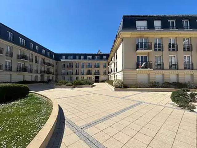Fontainebleau 77300 Achat / Vente appartement 5 pièces t5 cave