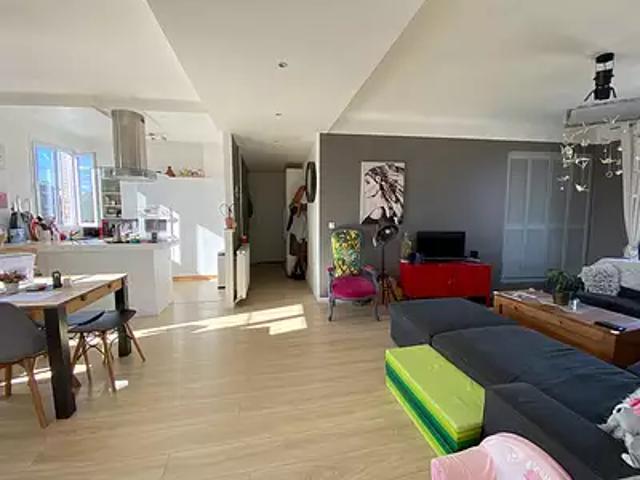 Fontainebleau 77300 Location appartement 3 pièces t3 au dernier étage